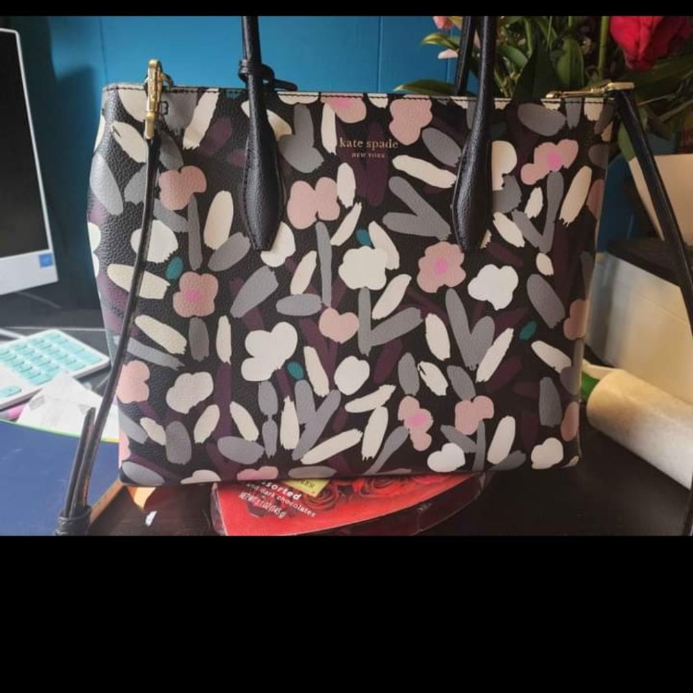 Kate spade purse